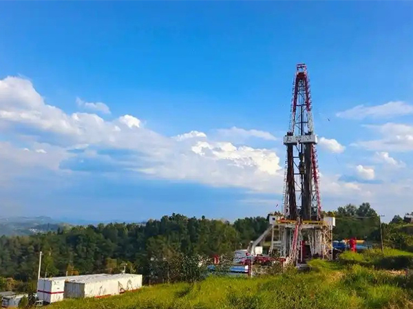 Zhejiang Oilfield has set a new domestic record for deep shale gas drilling.(圖1)